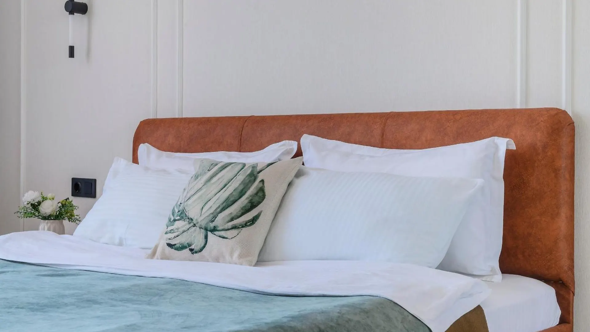 4You Amir Stylish And Cozy Apartments الماتي 0*,  كازاخستان