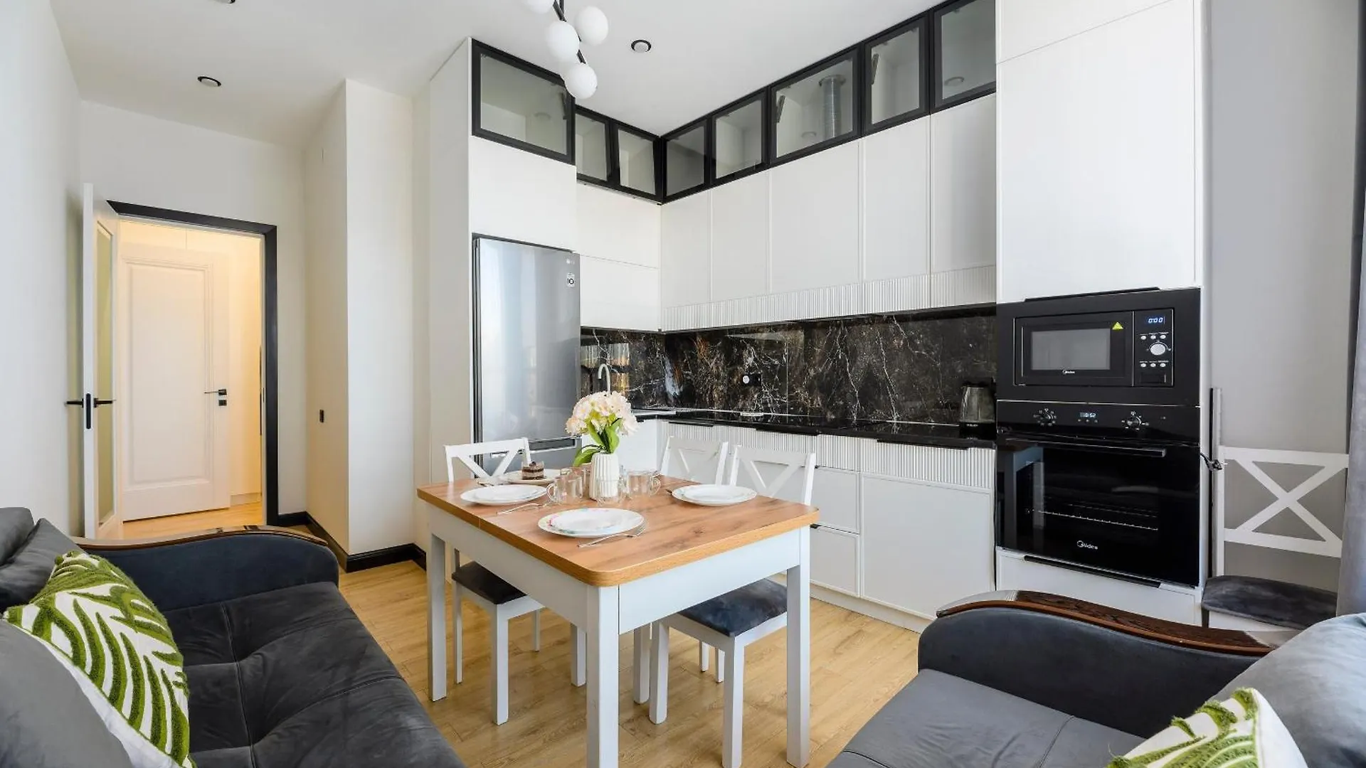 4You Amir Stylish And Cozy Apartments الماتي